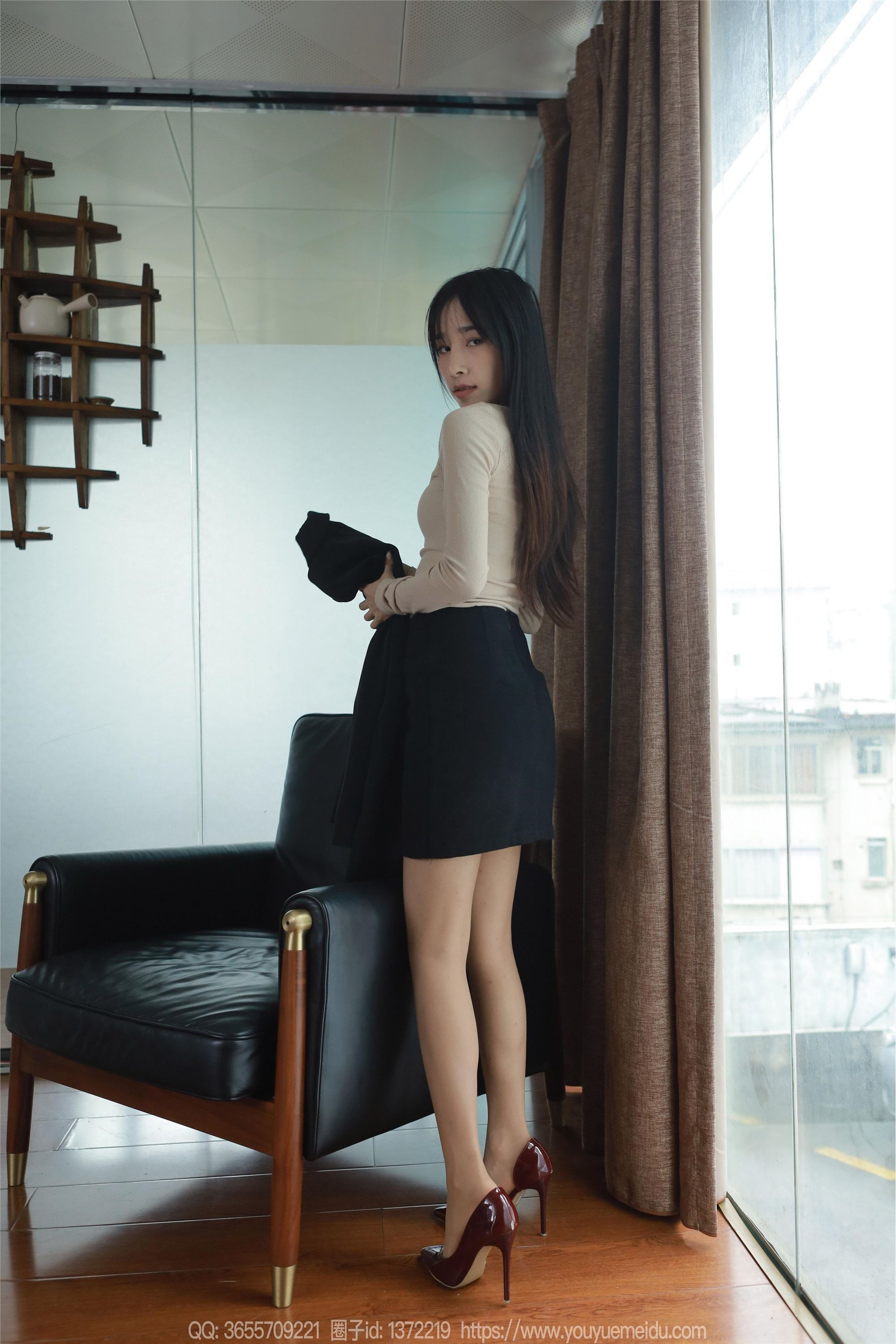 IESS异思趣向  2024.03.20 丝享家 1694 美子《OL小黑裙》